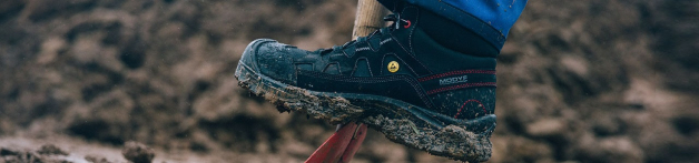 Bien nettoyer ses chaussures de travail : méthode et explications